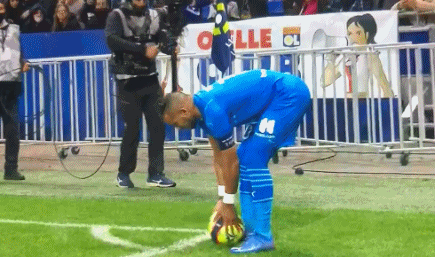 塞韦里奥：我对妈报喜说要去踢顶级联赛，但坏消息是在乌克兰