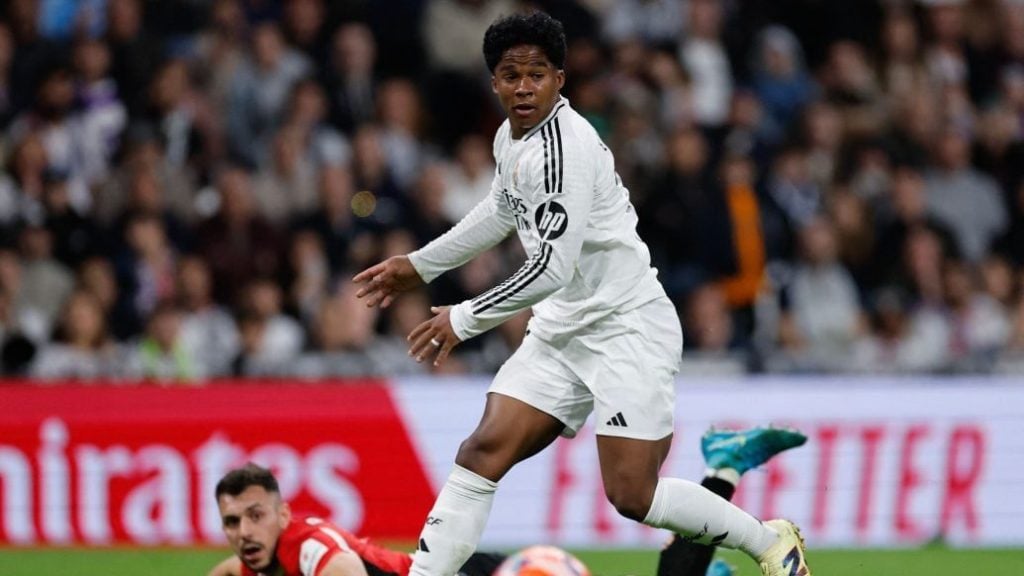 阿布扎比F1一练综述：诺里斯夺冠，维斯塔潘紧随其后，勒克莱尔居第三