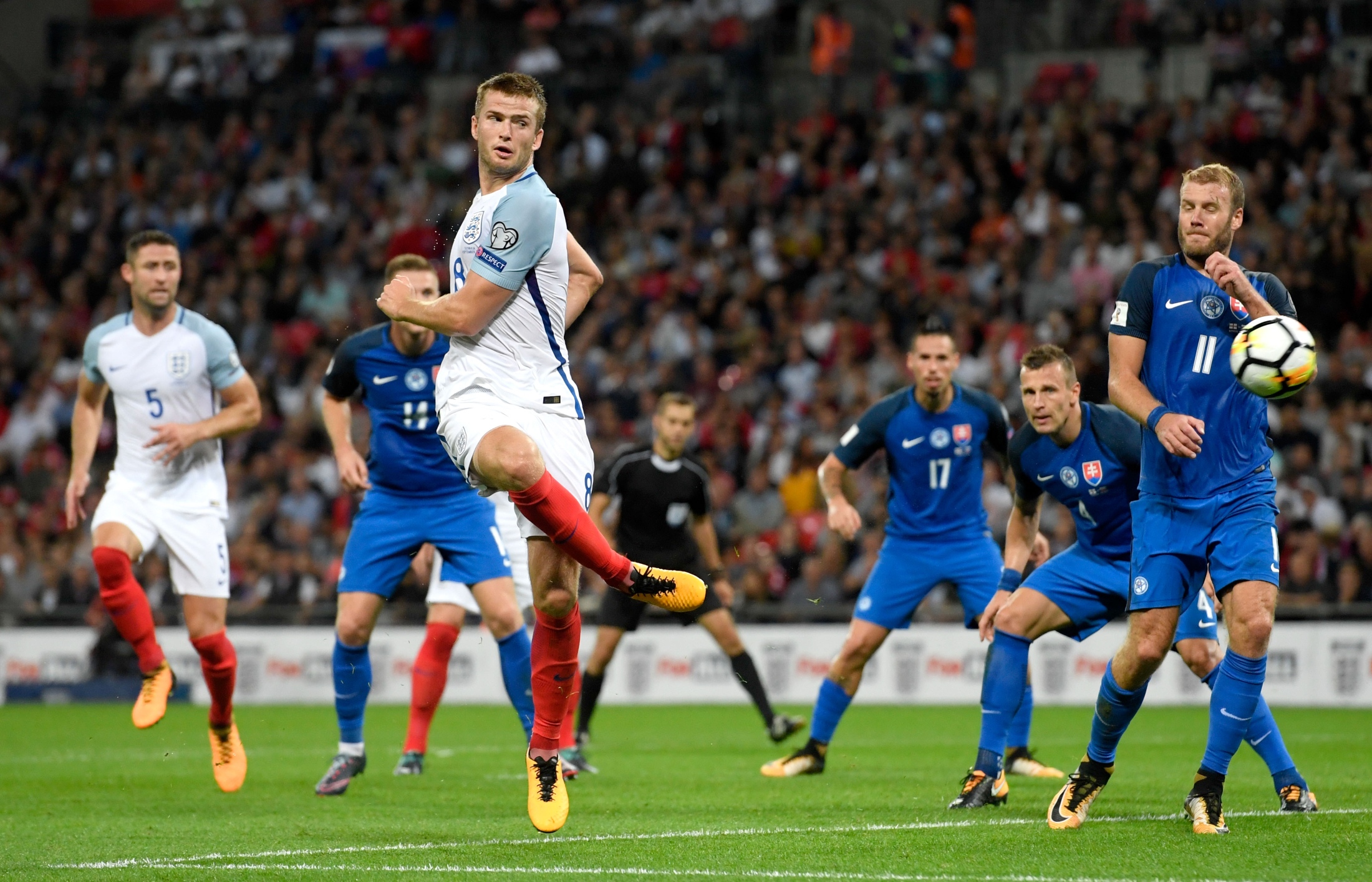 缺赛1场，狂砍255分登顶，吴梦洁让世界排坛重新定义中国主攻